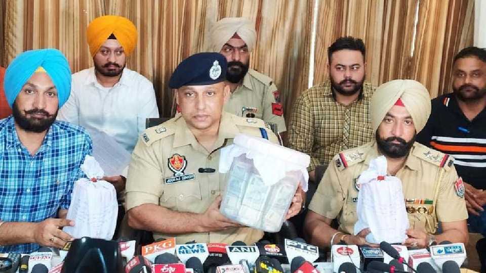 Youth arrested with two kg heroin in Amritsar of Punjab