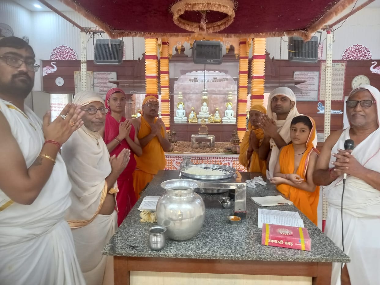 Dashlakshan festival begins with Palki Yatra