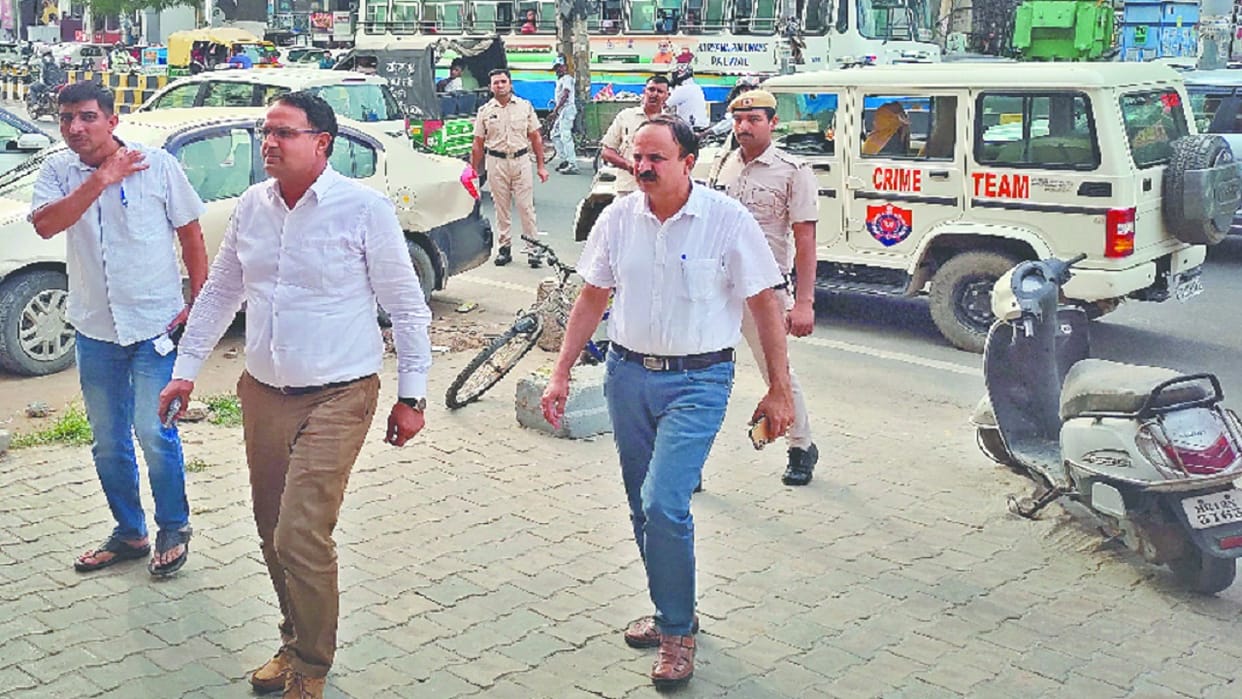 miscreants fired bullets at former Vice President of Sohna Market Committee In Gurugram