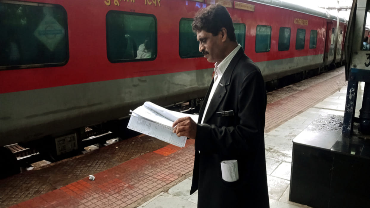Indian Railways rule for seat reservation after chart preparation know details in hindi