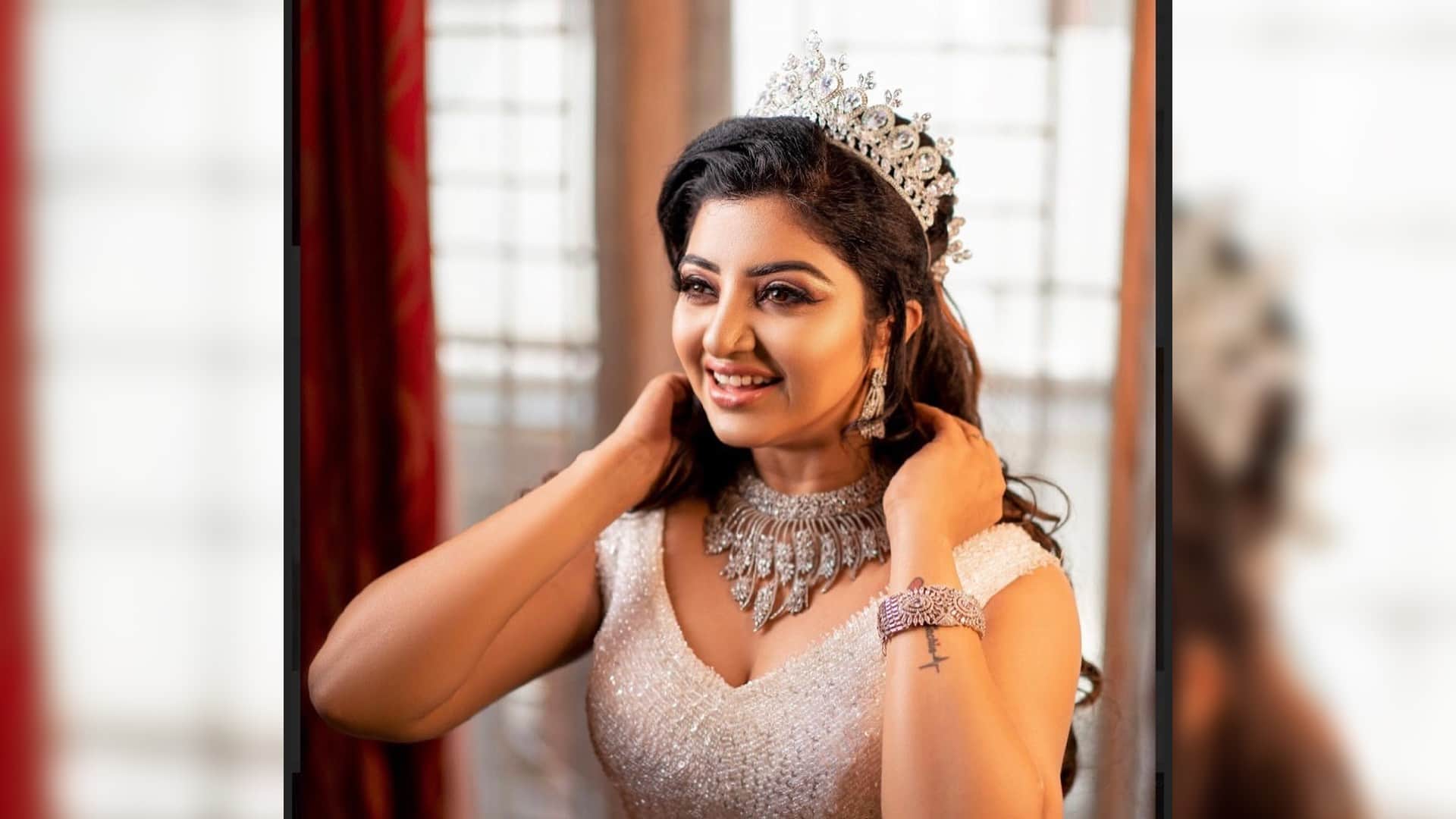 South Actress Mahalakshmi Marriage with Filmmaker Ravindra Chandrashekhar photos went Viral