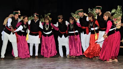 Himachali Nati, a reflection of mountain gaiety