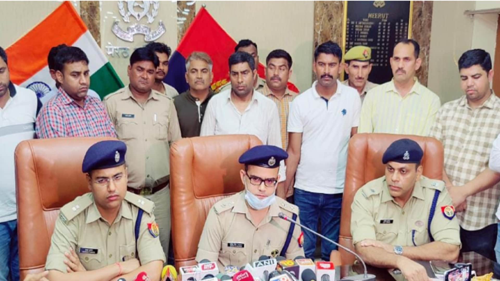 Two daughters have killed by father but wife and son was murdered by relative in Meerut