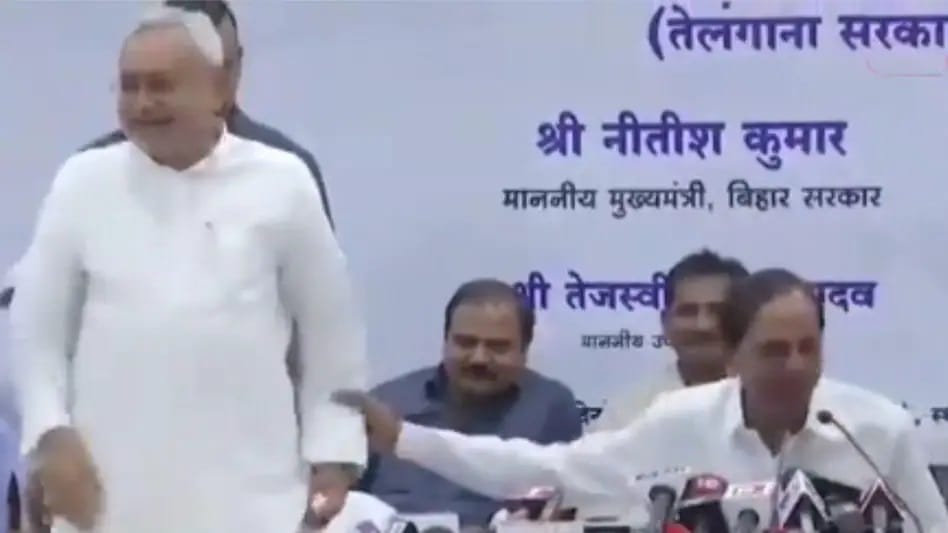 Telangana Cm Kcr Says Sit Down Bihar Nitish Kumar Stand UP Press Conference