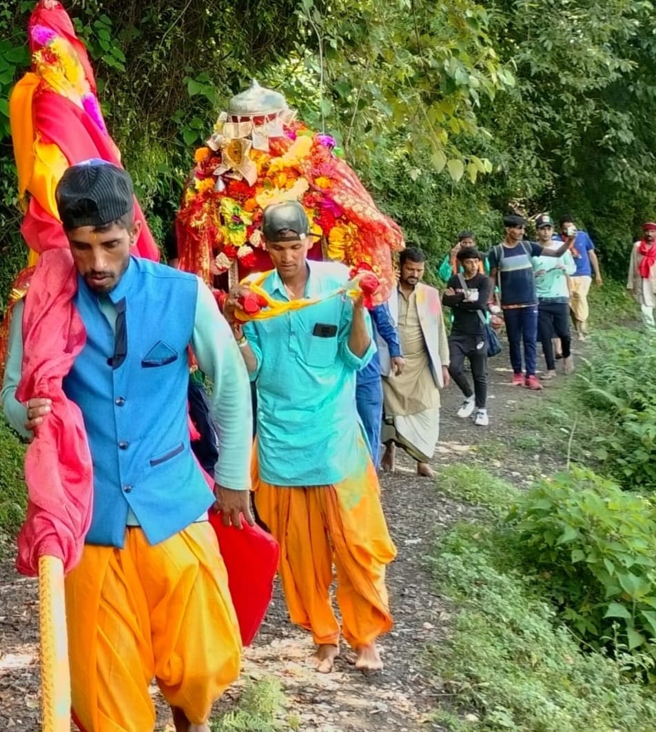 Mother Nanda's Lokjat Yatra left for Nijmula Valley