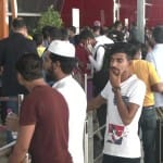 एयरपोर्ट पर यात्रियों की भीड़