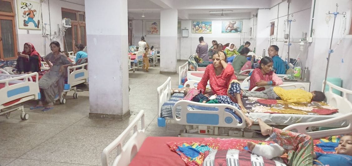The shortage of doctors in the medical college is heavy on the health of the children