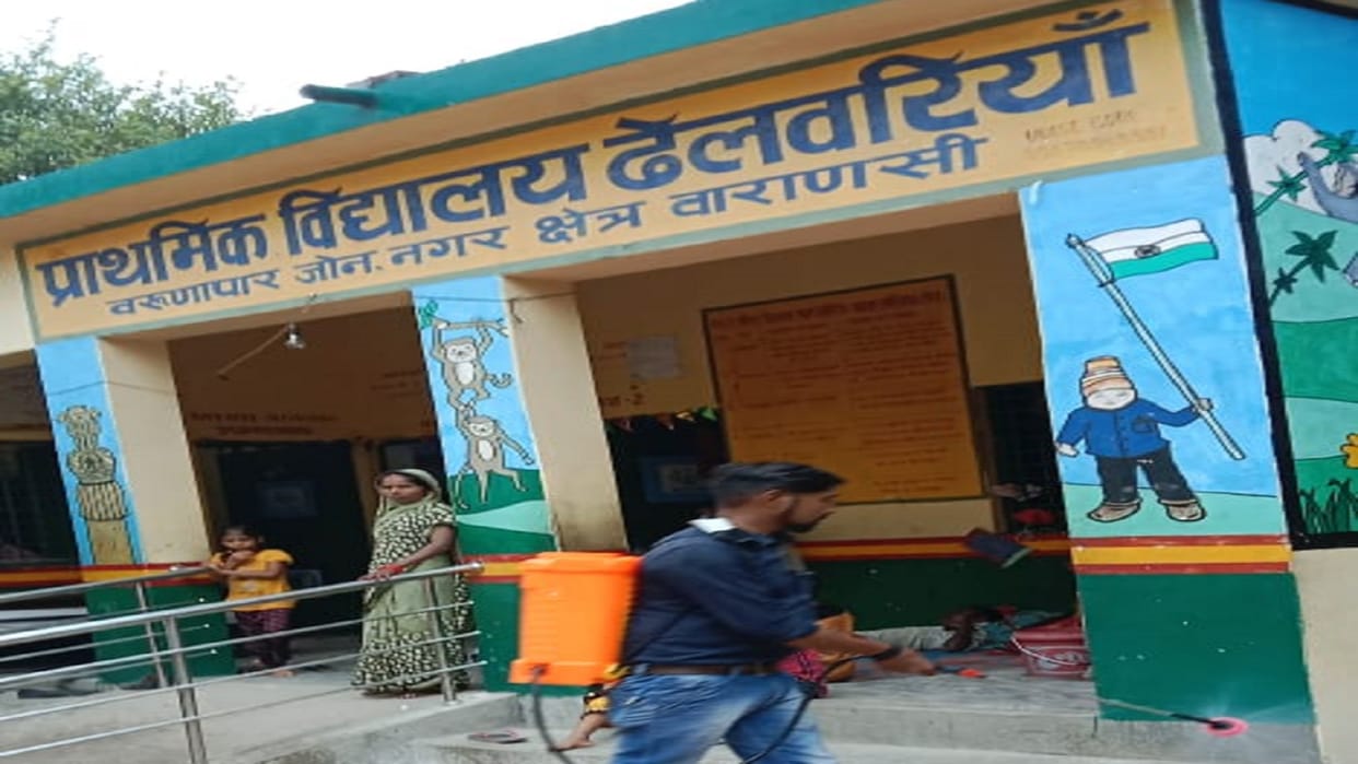 Fogging and anti larva spraying in flood affected areas in varanasi increased risk of dengue malaria