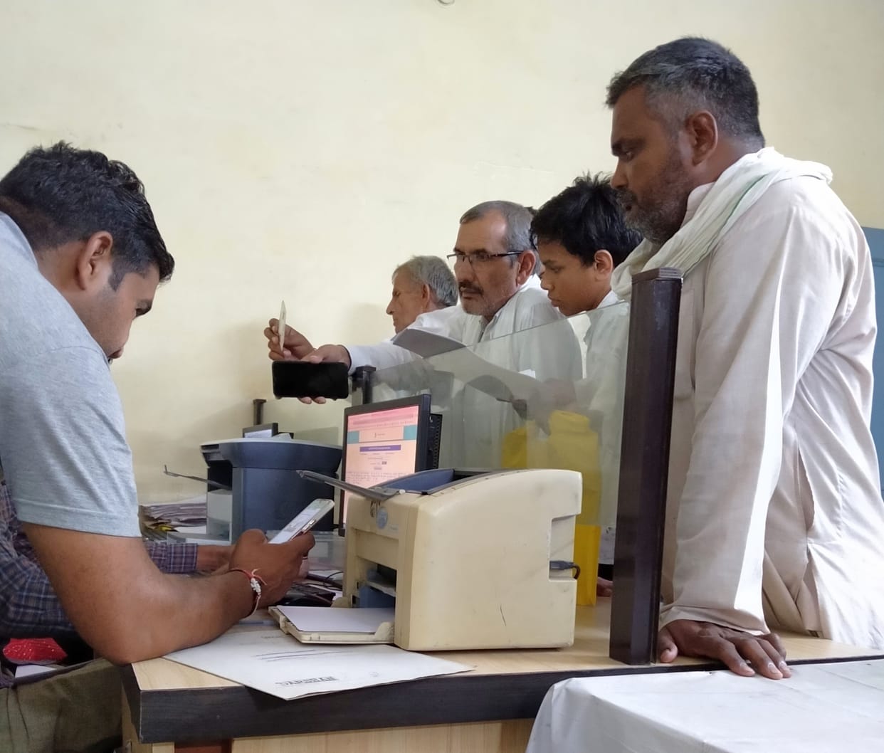 950 dependent and widows will get stuck pension, papers will have to be submitted again