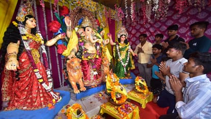 Ganesh Chaturthi 2022  Nationalism was reflected in the festival of Ganesha the tricolor in the hands