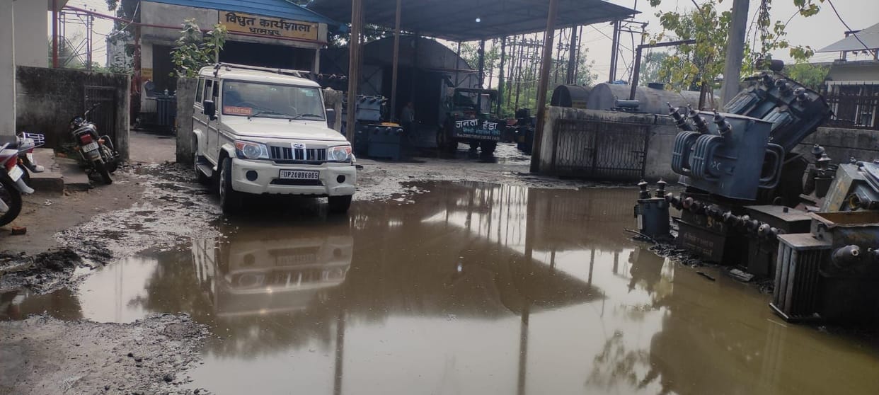 Electricity corporation's workshop gate turned into a pond