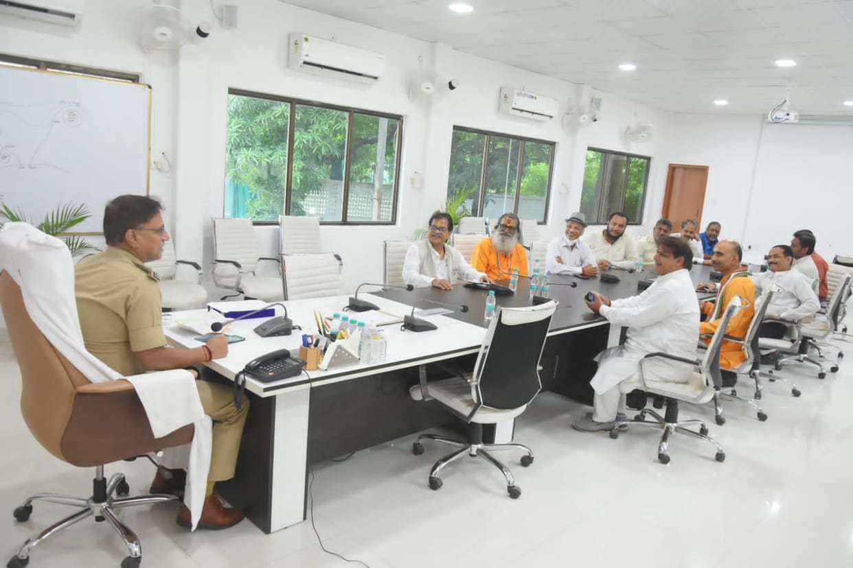 tradition of Ganga Aarti will remain in any case in varanasi Police Commissioner said