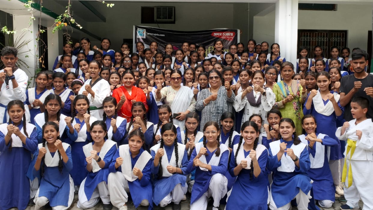 seven-day self-defense camp organized at Imambara Muslim Girls Inter College by amar ujala Aparajita