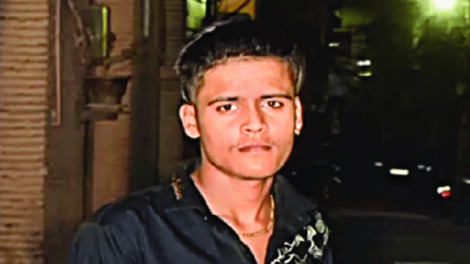 Delhi: Class IX student stabbed to death, body found in park