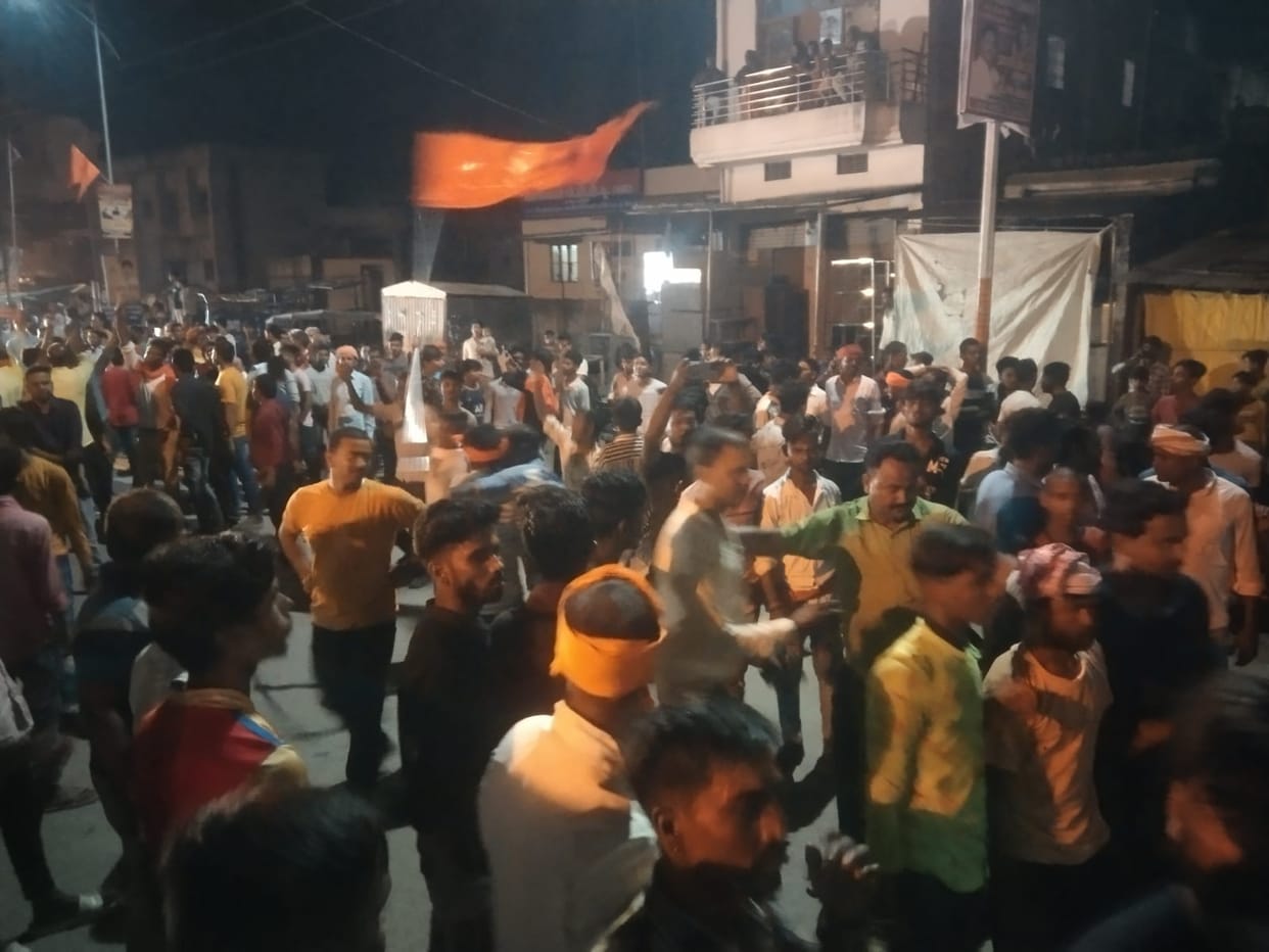 Two sides clashed during idol immersion in varanasi three injured in stone pelting