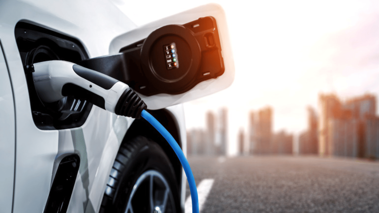 hyundai likely to launch new compact electric suv in india