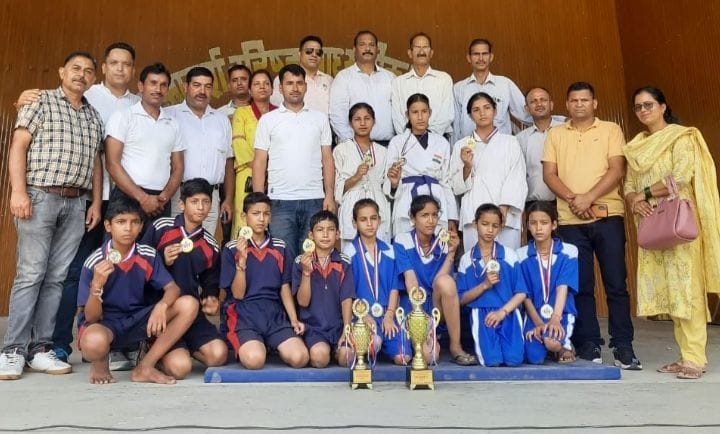 Players of Balh School were winners in Judo competition