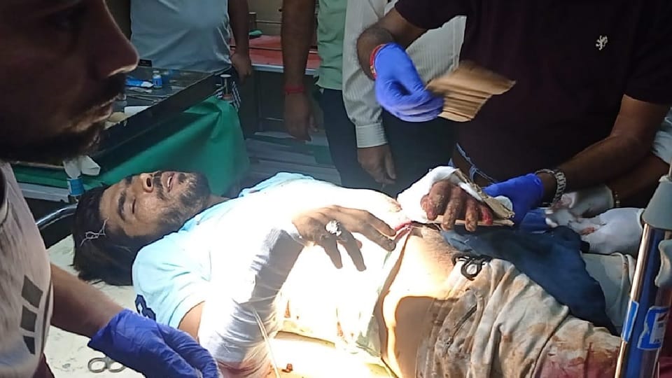 Jammu Crime: Bloody clash between two groups after firing in Bishnah, case registered