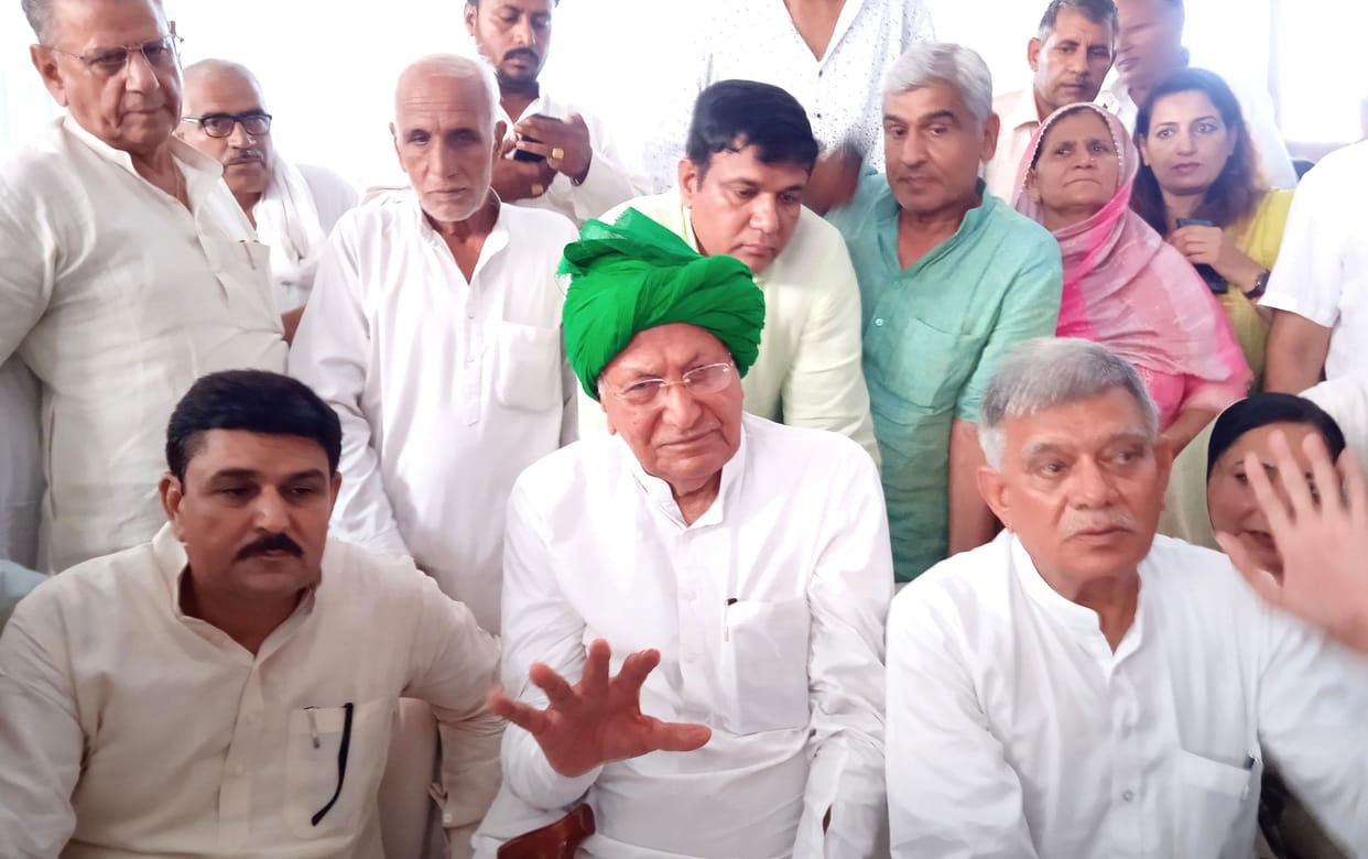 Government-supported MLAs also have to pay 49 lakhs for the post of SI, government is a big hub of corruption: Chautala