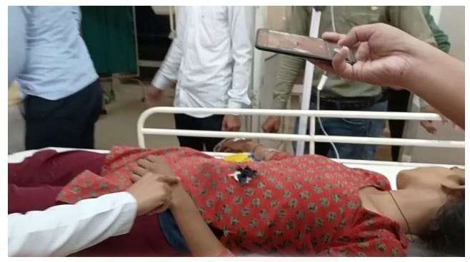 Unknown assailant shot a teenager in the courtyard of the house in Kannauj