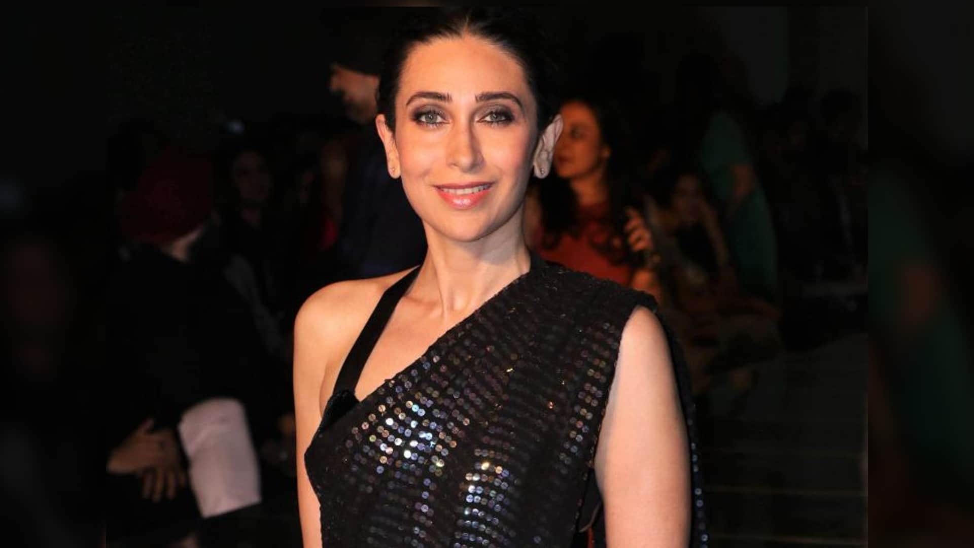Karisma Kapoor trolled for her no makeup look in latest picture