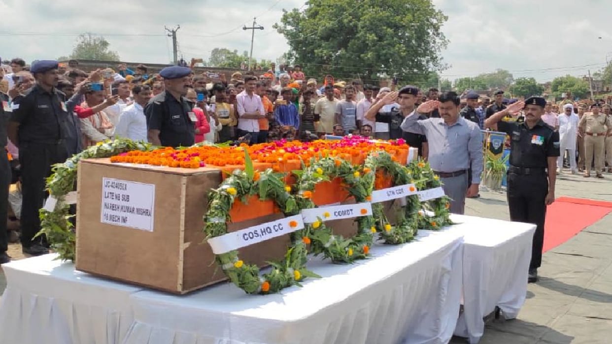 Martyr king merged in Panchtatva DM-SP saluted