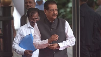 Maharashtra Politics Sharad Pawar Ajit Pawar Supriya Sule BJP Offer MVA vs Congress INDIA Know all About it