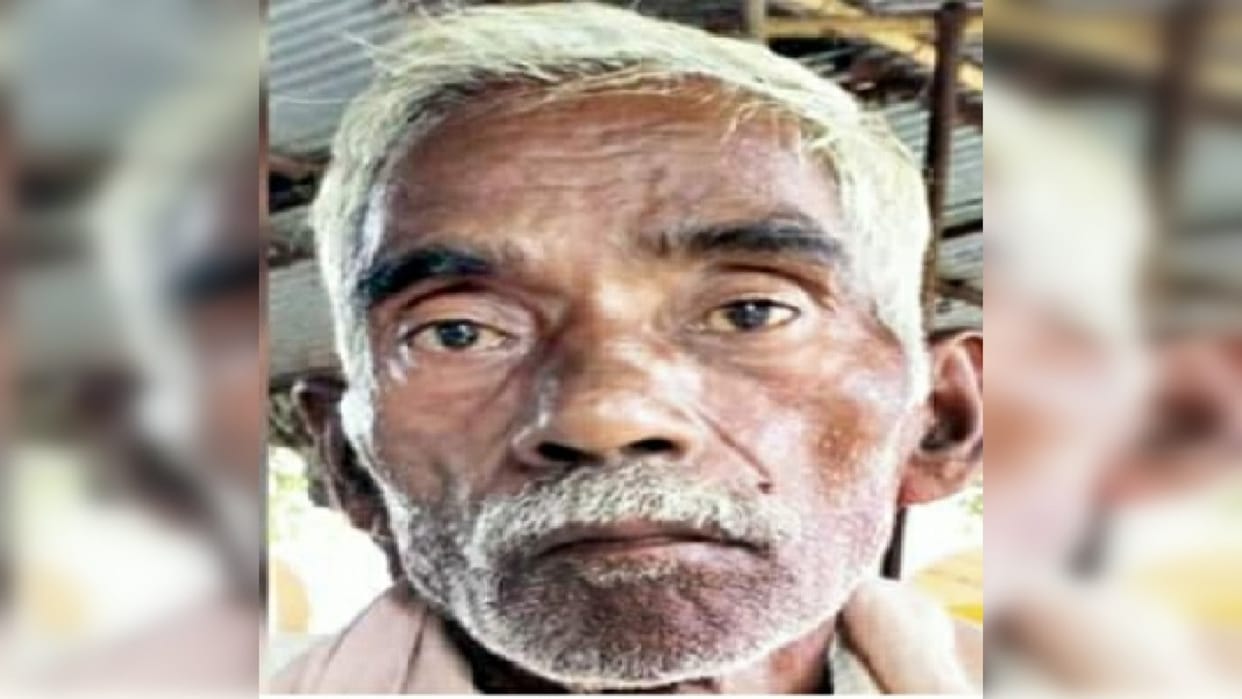 old man in Shahjahanpur s Tilhar area is worried about proving himself alive