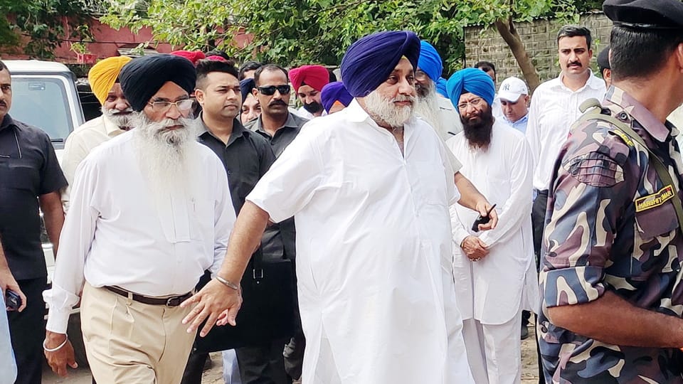 Sukhbir Badal appeared in Hoshiarpur court in case of Akali Dal dual constitution