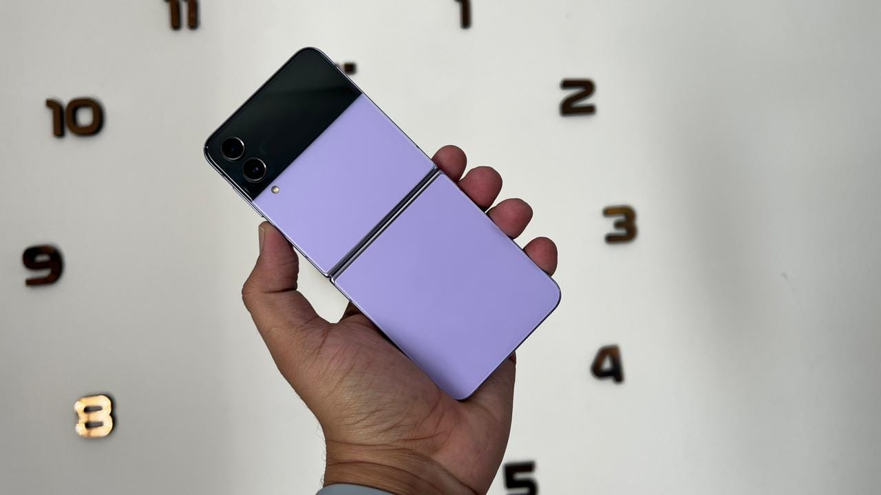 Samsung Galaxy Z Flip 4