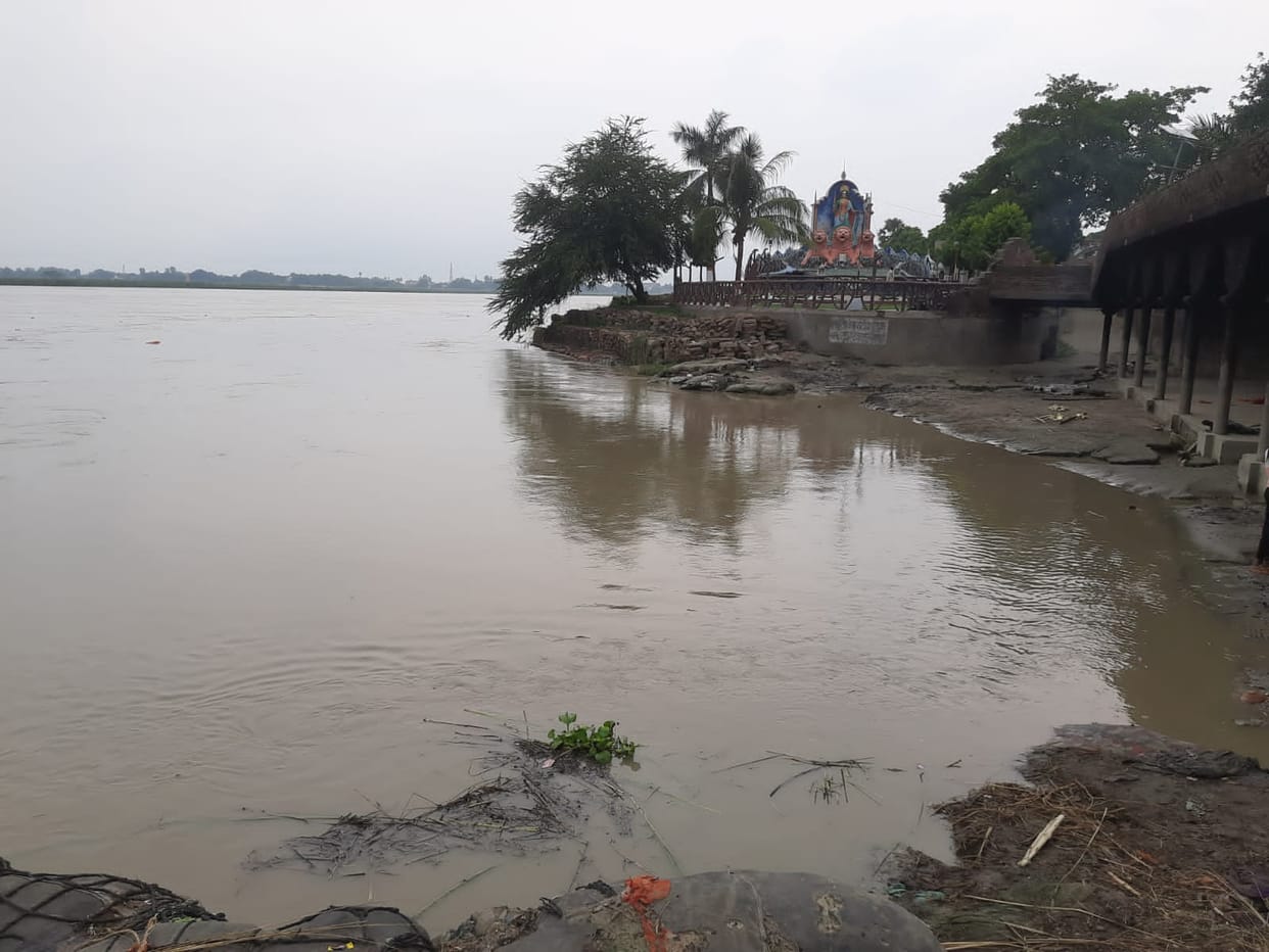 The sequence of increase in the water level of Saryu river continues, increased risk of flood