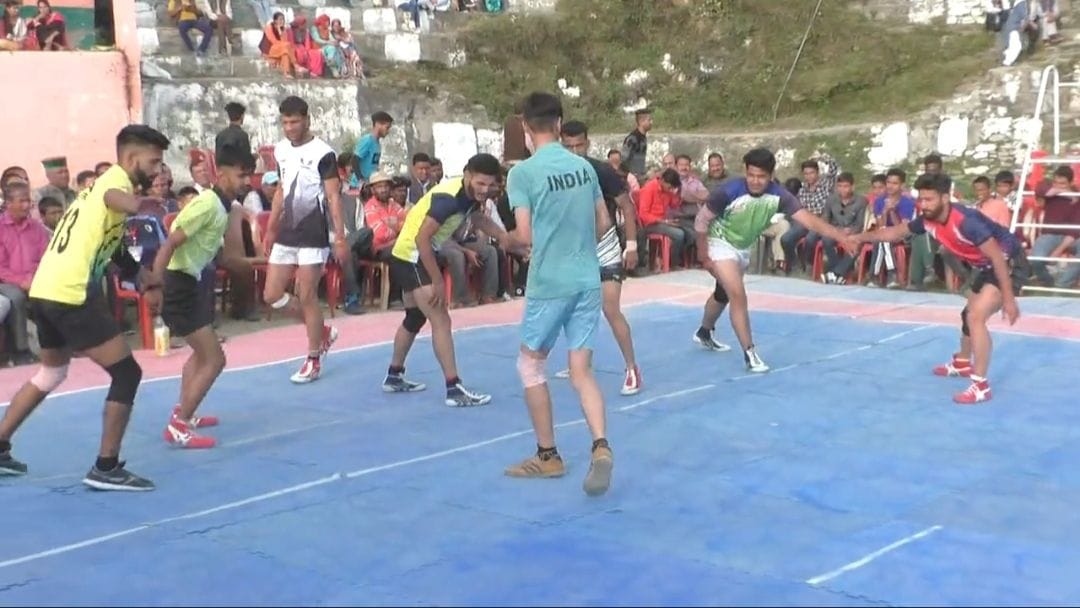 katar win in folk dance