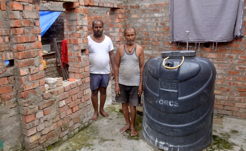 Flood in Banaras: Those seven days of panic... life was being cut with the help of sattu on the roof, read the