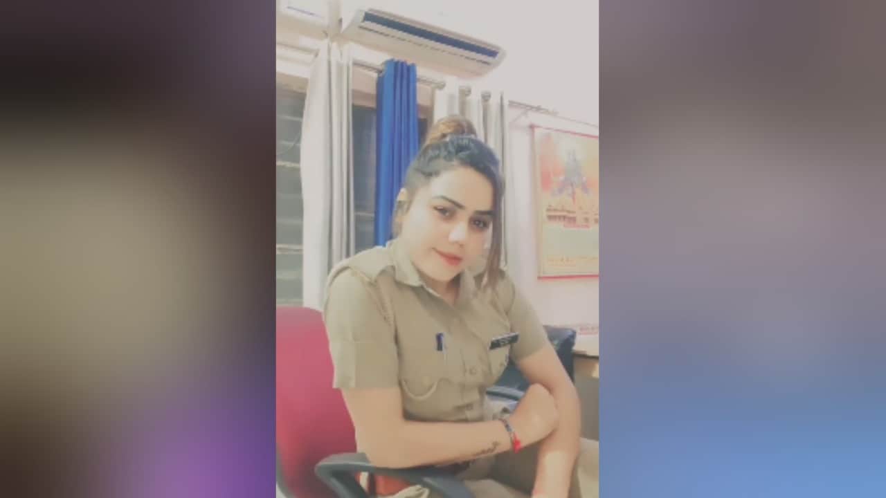 Amroha Female constable makes reels in uniform on Social media sent to police lines