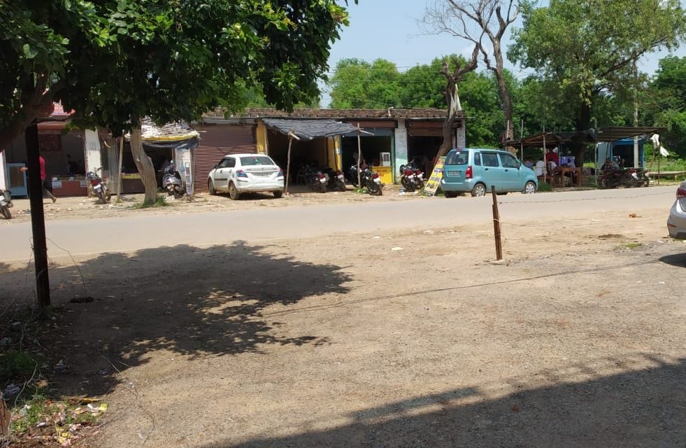 Banda: Where there used to be a crowd of touts, there was silence