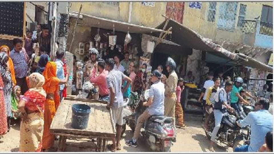 Women Protest For Water In gokulpura Agra News