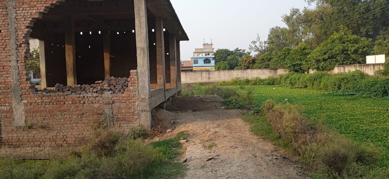 Houses and shops built on more than two and a half thousand ponds
