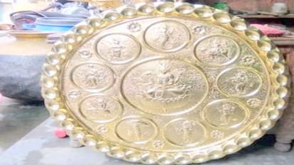 Entire world of skilled hands of Himachal, rich treasure of handicrafts and handlooms