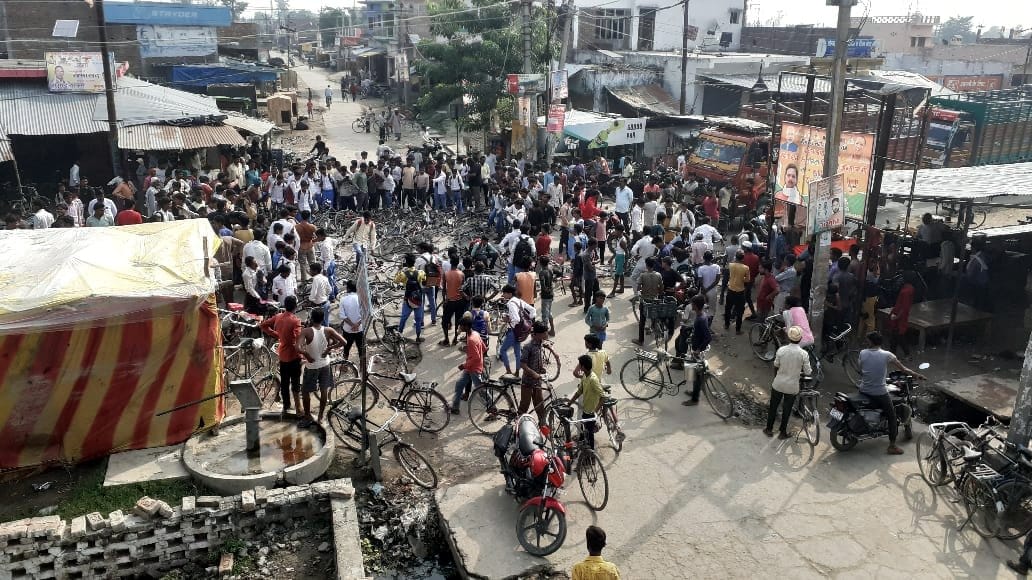 Angry students blocked the highway due to lack of way to school