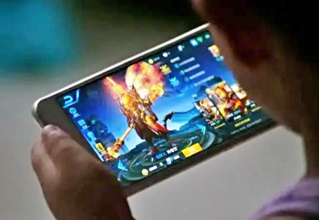 A child involved in Free Fire Game in Indore dies due to snake bite