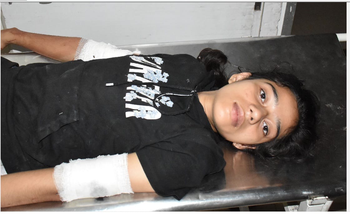 Woman police officer attacked with knife in land dispute in Unnao