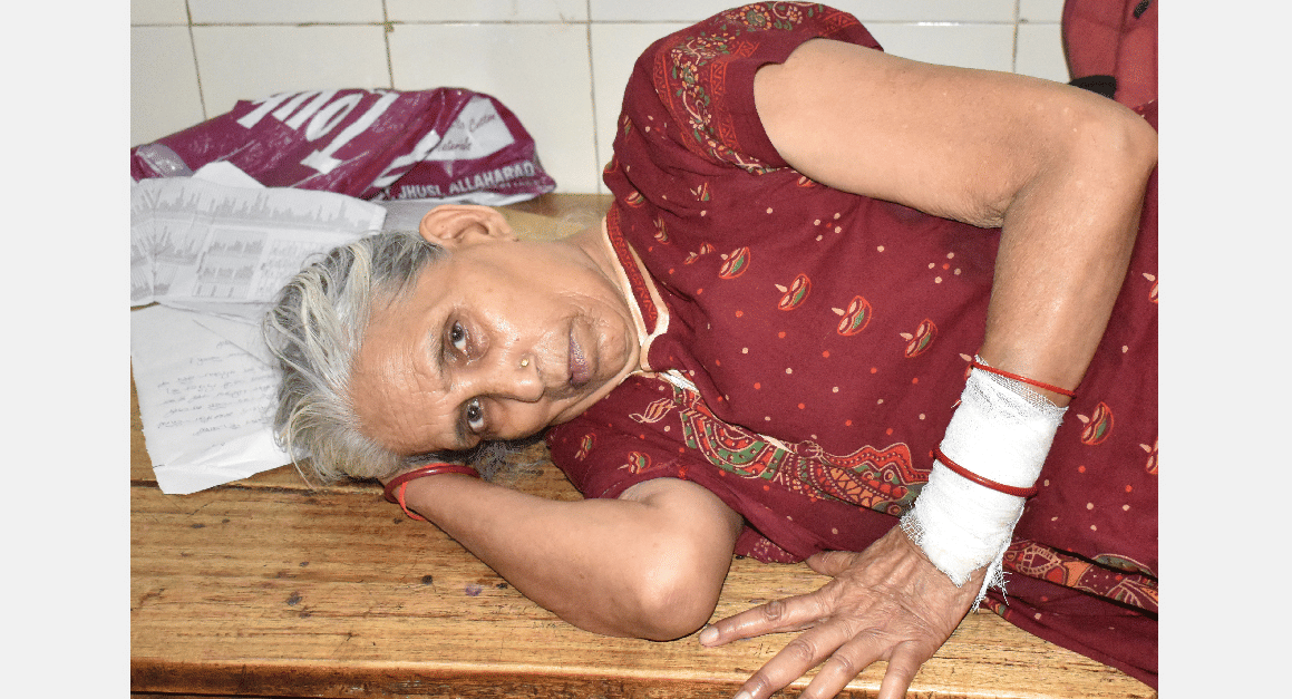 Woman police officer attacked with knife in land dispute in Unnao