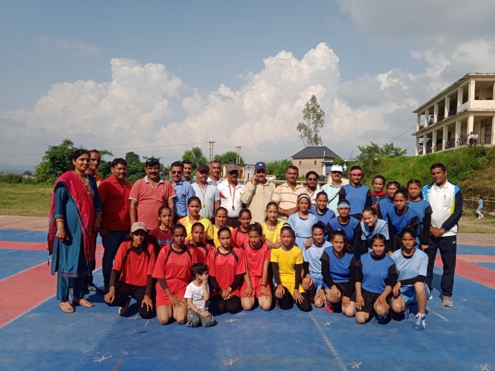 Dhirvin School defeated Dhangota in Volleyball competition