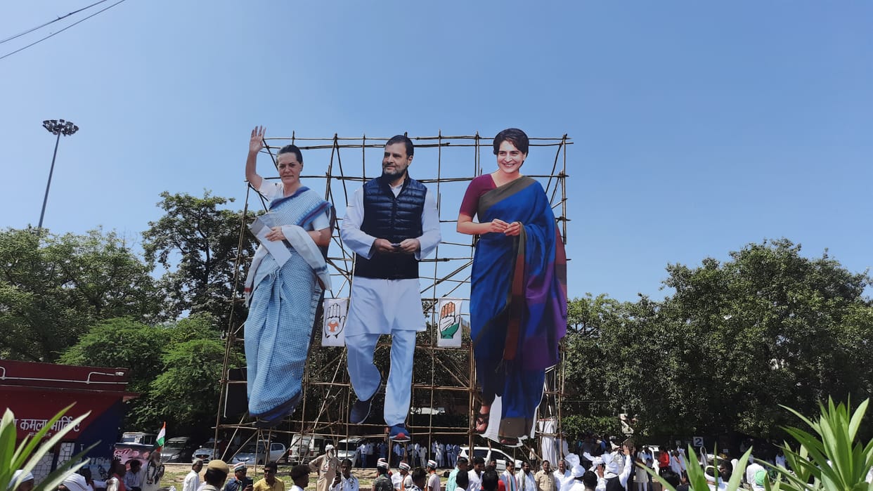 Mehangai Per Hallabol Rahul Gandhi answered many questions from a rally, hows Congress get public support