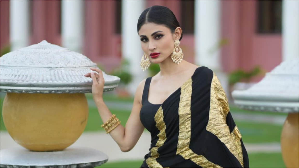 mouni roy black and gold saree for brahmastra promotion looks stunning