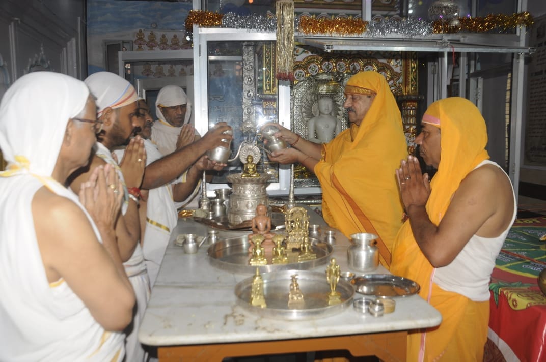 The one who follows the dharma of good toilets is always pure.