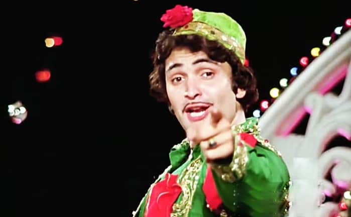 Rishi Kapoor Birthday Know Actor Career hit Films bobby karz Amar Akbar Anthony Agneepath
