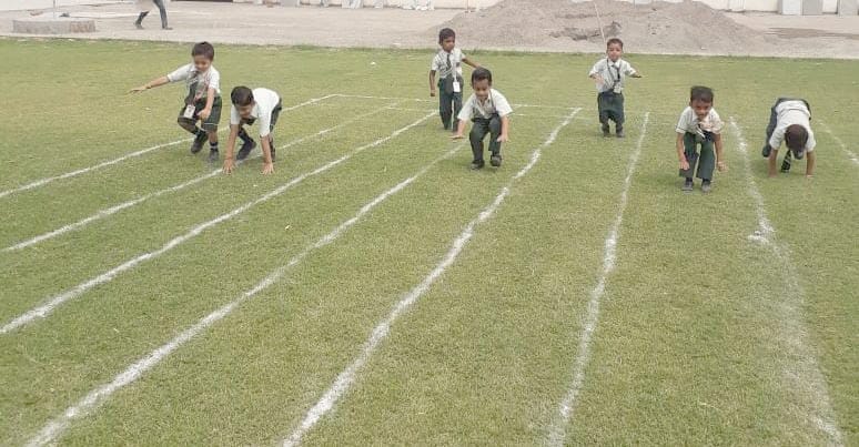 leman resal mein navaraaj pratham, anika nambar par