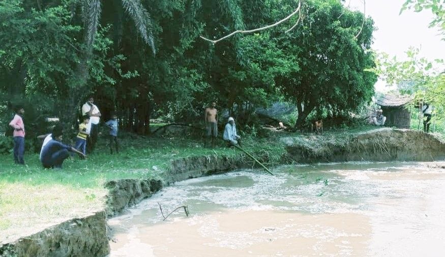 Saryu reached the danger mark, the cutting intensified