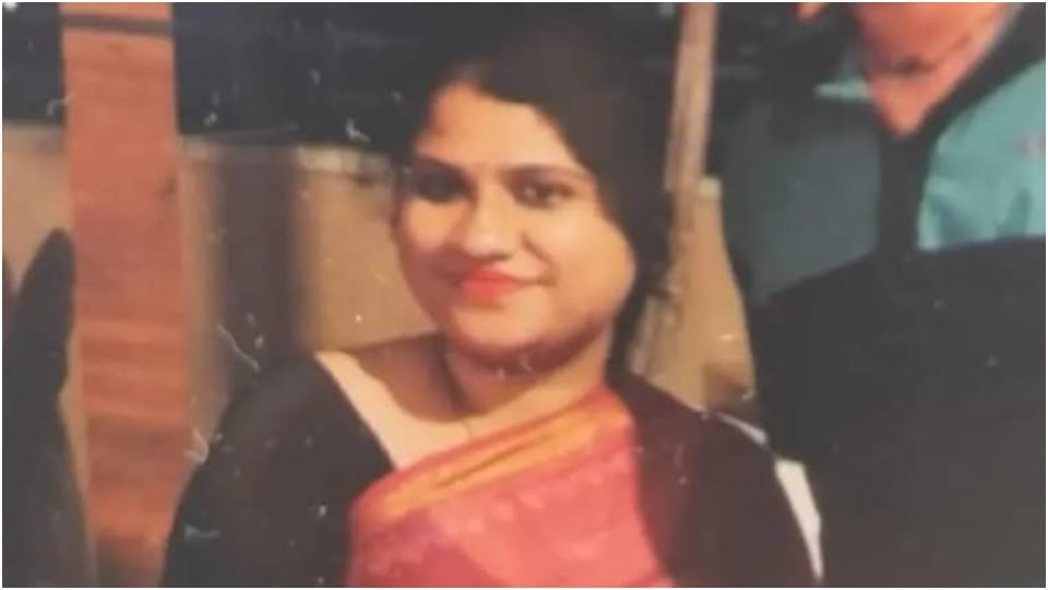 Married Woman Committed Suicide By Hanging Love Marriage Alwar
